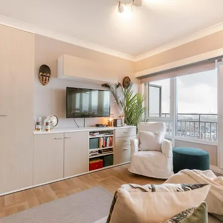 Bright Studio Near The Beach